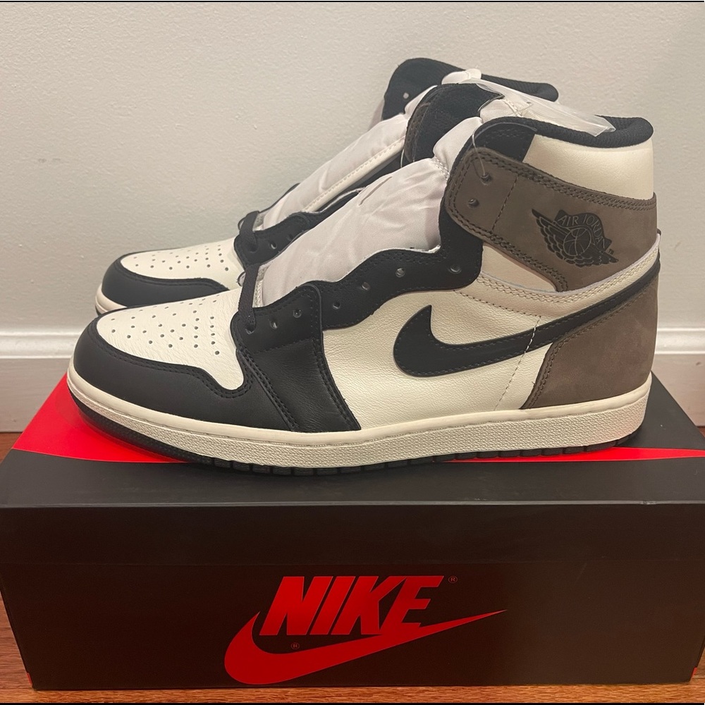 Jordan 1 Dark Mocha - 1:1 UA - Mens Size 10.5 (New)